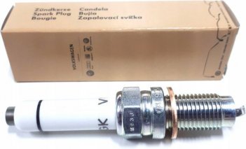 OE VAG 04C905616D Свеча зажигания (1шт)